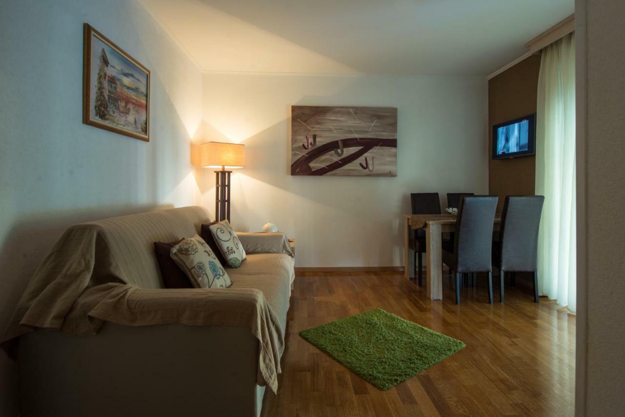 Apartments Tamara Umag Exterior photo